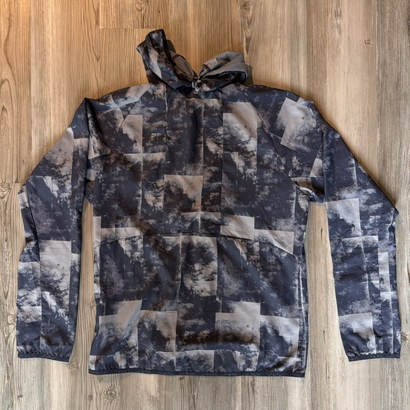 NWOT Brooks Canopy Jacket - Running Lightweight - Picture 3 of 4